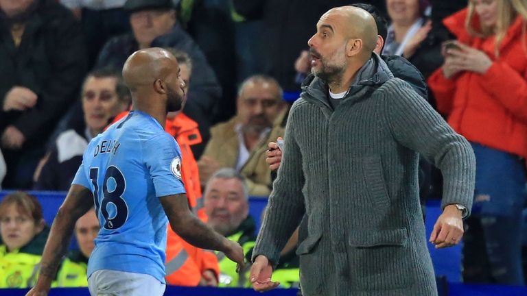 Pep đã hết kiên nhẫn với Delph nhưng ai sẽ thay thế? Ảnh: Sky Sports.