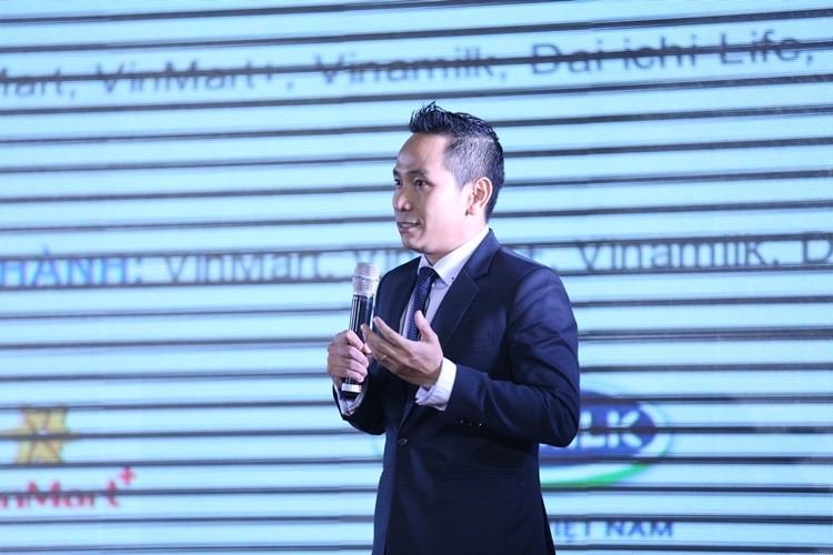 Ông Nguyễn Quang Thái, Phó chủ nhiệm thường trực chương trình Phúc lợi Người lao động giới thiệu chi tiết về dự án