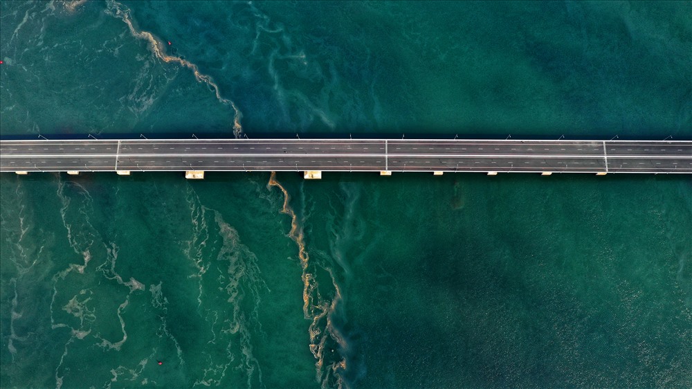 Cầu Cầm Hải trên cao tốc Hạ Long - Vân Đồn