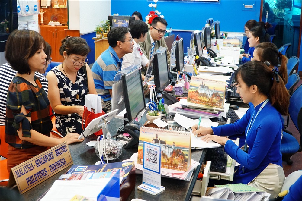 Đông đảo du khách đăng ký tour Tết 2019 tại Vietravel.