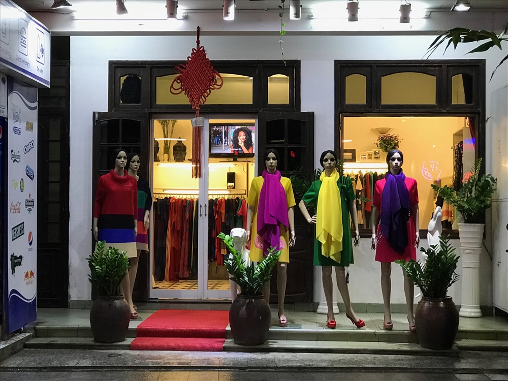 Những “nàng” ma nơ canh có buồn?