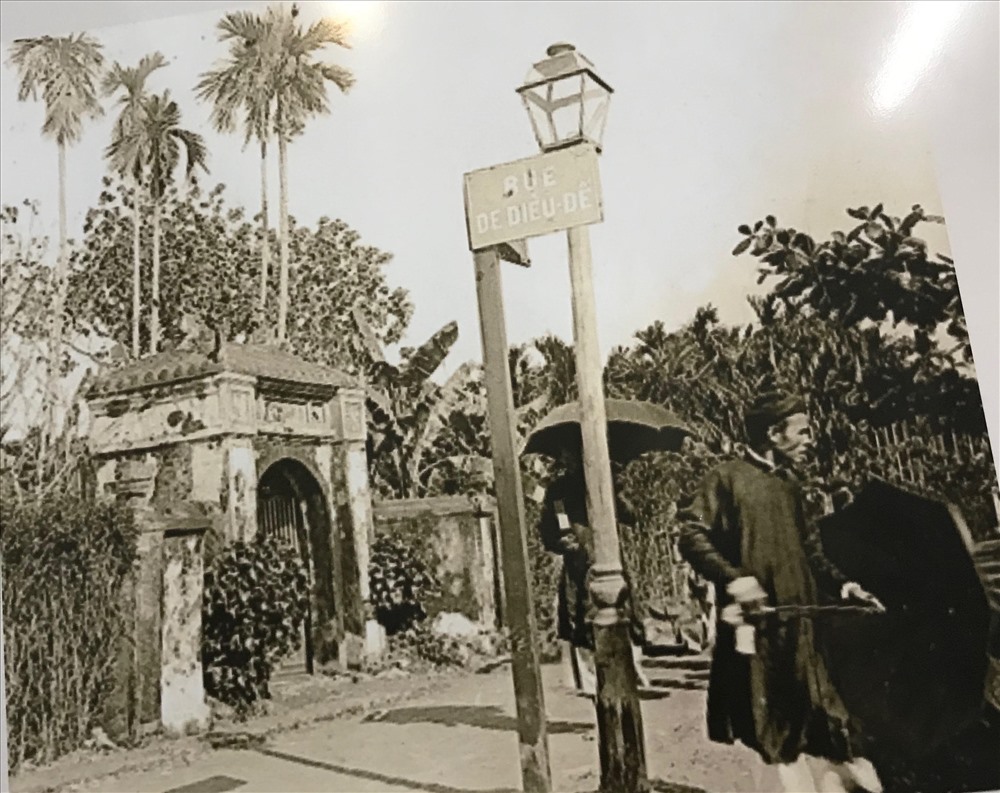 Bảng tên đường phố Diệu Đế thời Huế còn là thị xã