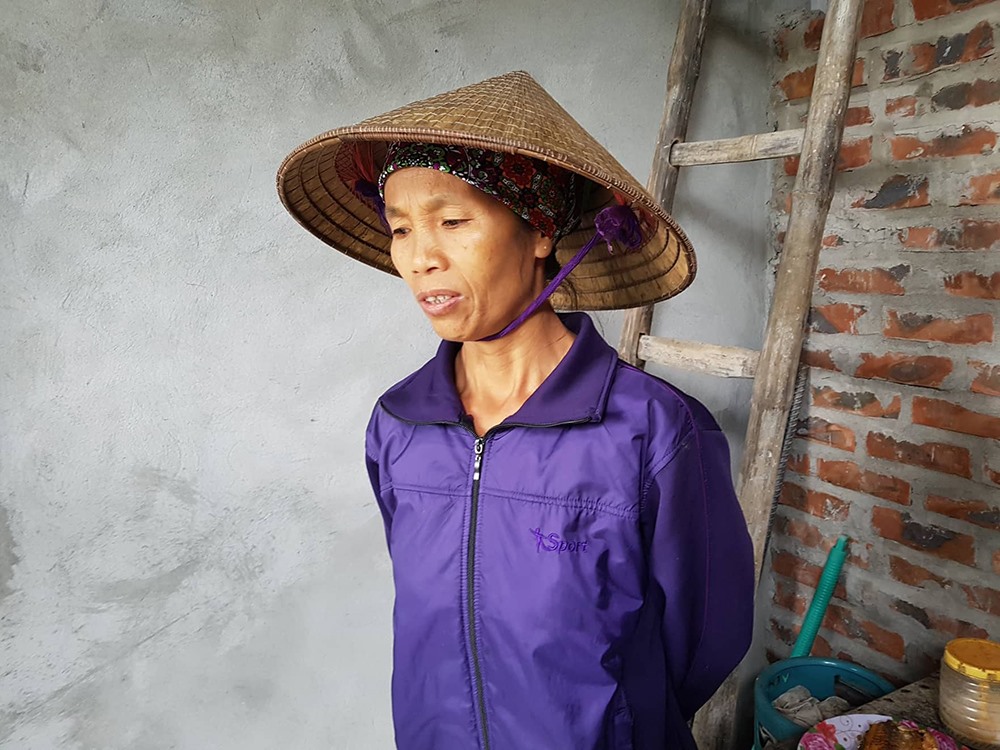 Bà Trần Thị Măng kể lại giây phút chứng kiến vụ việc cho PV.