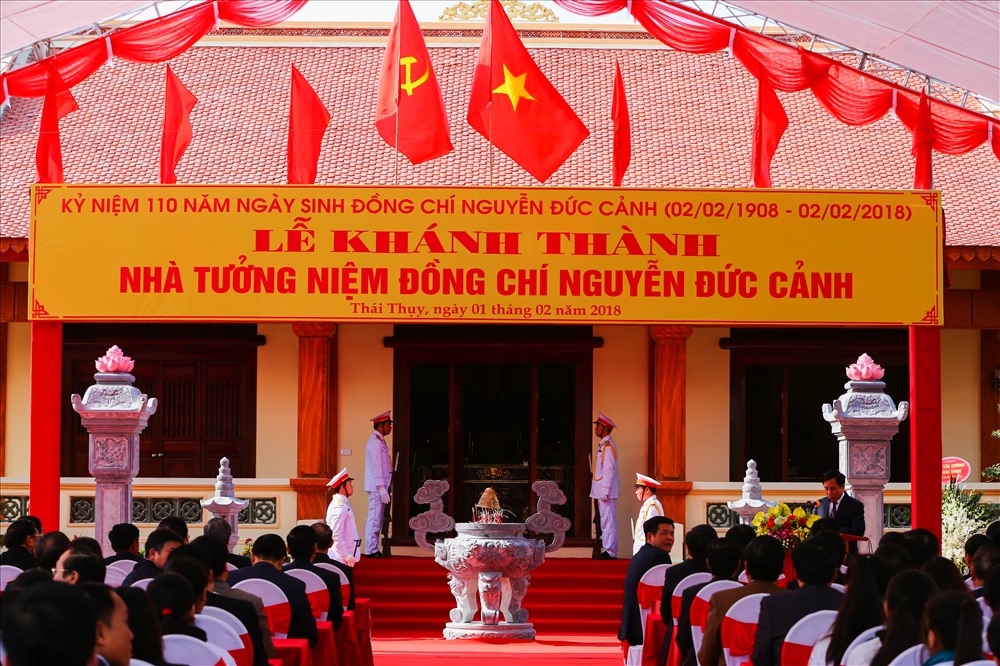 Toàn cảnh Lễ khánh thành nhà tưởng niệm đồng chí Nguyễn Đức Cảnh. Ảnh: Sơn Tùng