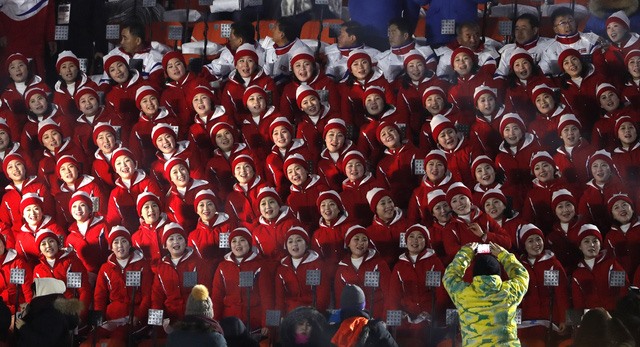 Gái Xinh Tối Cổ - Vẻ Đẹp Vượt Thời Gian Và Xu Hướng Phối Đồ Độc Đáo