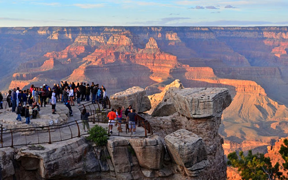 Hẻm núi Grand Canyon là điểm đến du lịch nổi tiếng thế giới của Mỹ. Ảnh: Wikitrendingnews.