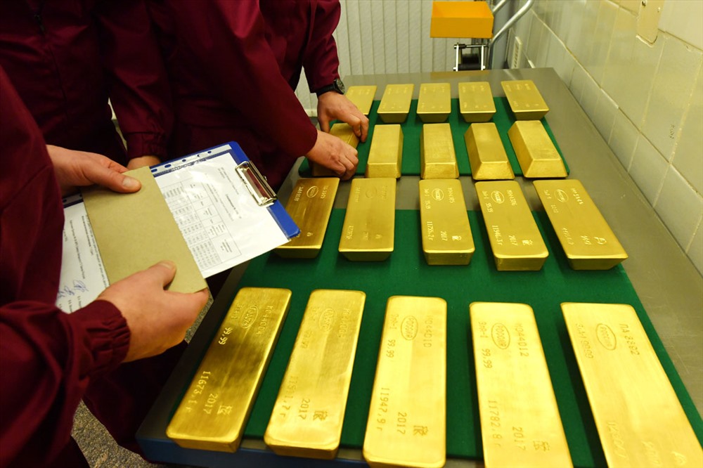 Tổng khối lượng vàng trong dự trữ quốc tế của Ngân hàng Trung ương Nga đã vượt quá 1.800 tấn. Theo chỉ số này, Nga ở bậc thứ sáu trên thế giới.