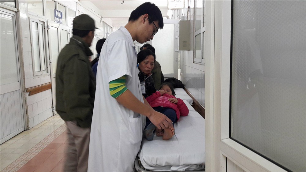 Nhiều trẻ em phải nhập viện cấp cứu vì tai nạn dịp Tết (Ảnh: T.Linh)