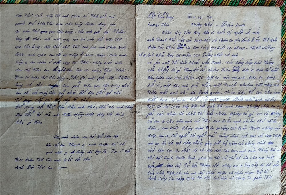 Một lá thư viết tay ông Chóng nhờ đồng đội viết dùm gửi về cho gia đình (ảnh: Tr.L)