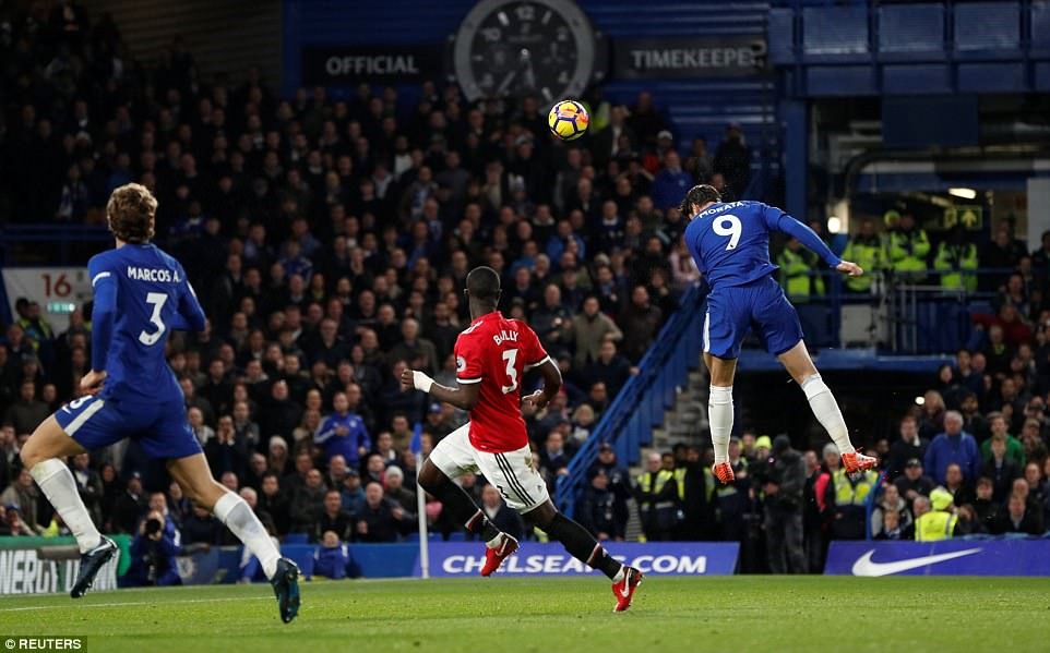 Morata ghi bàn duy nhất mang về chiến thắng cho Chelsea trong trận lượt đi với Man United. Ảnh: Reuters.