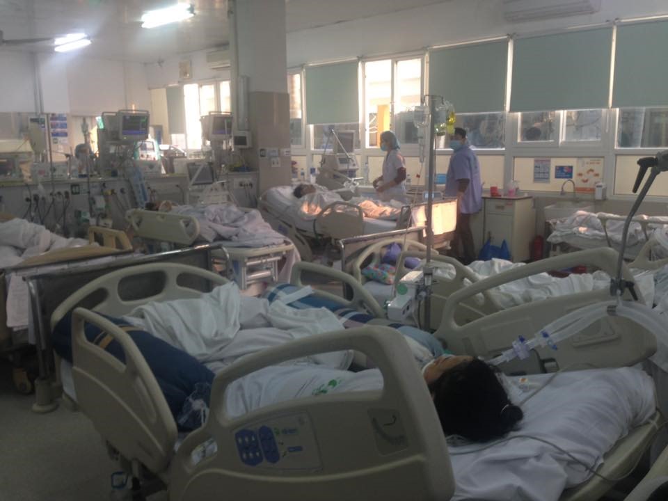 Đây là hình ảnh tại Khoa Cấp cứu A9 - Bệnh viện Bạch Mai ngày mùng 1 Tết.