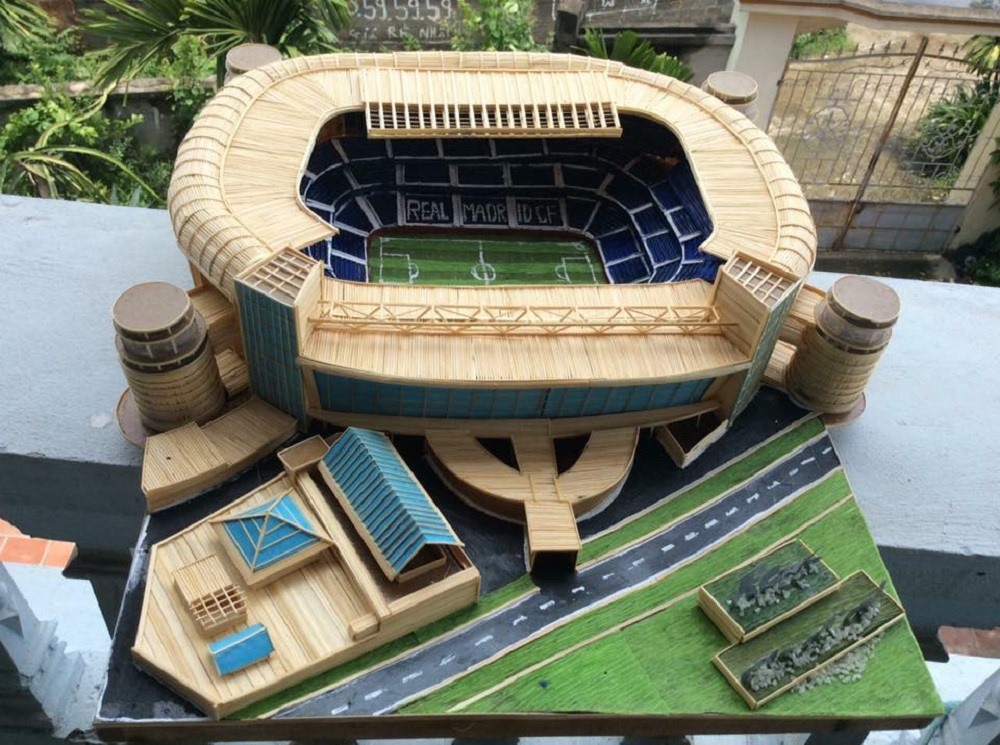 Mô hình sân vận động bóng đá Emirates stadium Arsenal 2023  Tượng cầu thủ