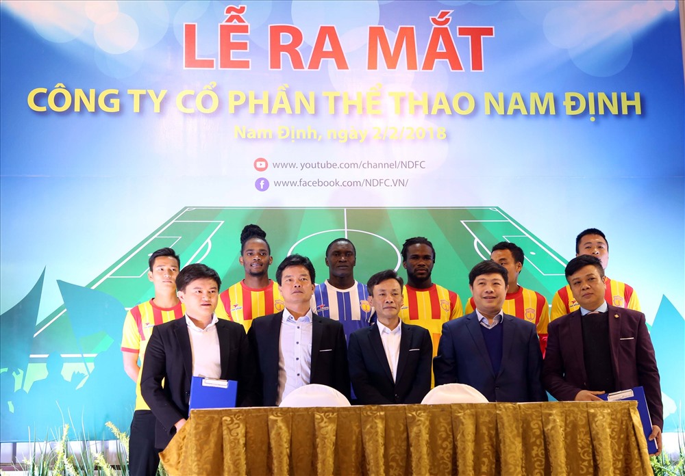 CLB Nam Định đã sẵn sàng hướng tới một mùa giải V.League 2018 sau nhiều năm vắng bóng ở sân chơi này. Ảnh: Quang Minh