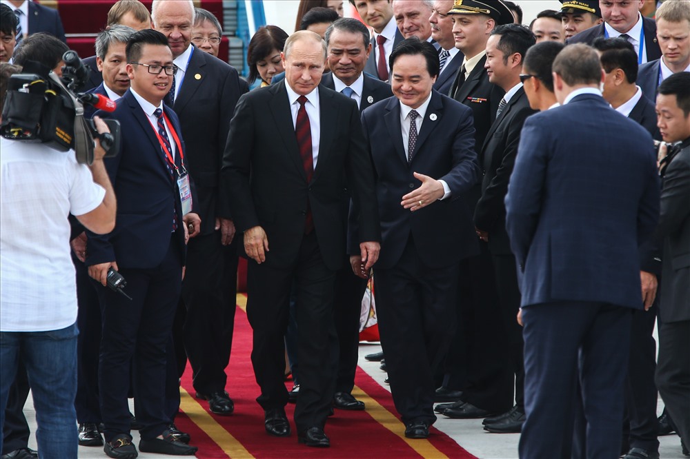 Tổng thống Nga Vladimir Putin dự Tuần lễ Cấp cao APEC 2017.  Nhân dịp này, Chủ tịch Nước Trần Đại Quang đã có cuộc gặp song phương với Tổng thống Vladimir Putin. Sau cuộc gặp, hai bên đã ra Tuyên bố chung về hợp tác trên lĩnh vực bảo đảm an ninh thông tin quốc tế.