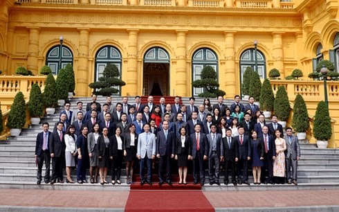Chủ tịch nước Trần Đại Quang phát biểu tại buổi gặp mặt các Tham tán thương mại. Ảnh: VOV.