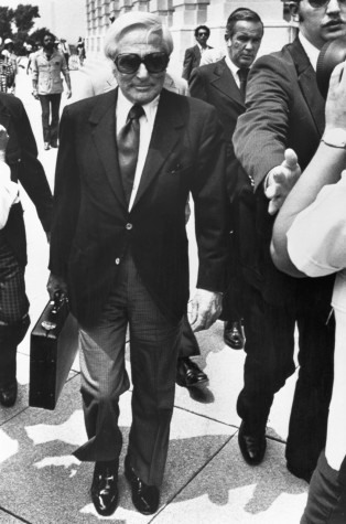 Roselli tới điều trần trước một ủy ban của Thượng viện Mỹ vào tháng 6.1975 về kế hoạch ám sát ông Fidel.