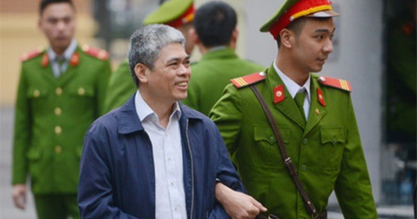 Ông Nguyễn Xuân Sơn tiếp tục ra tòa. 