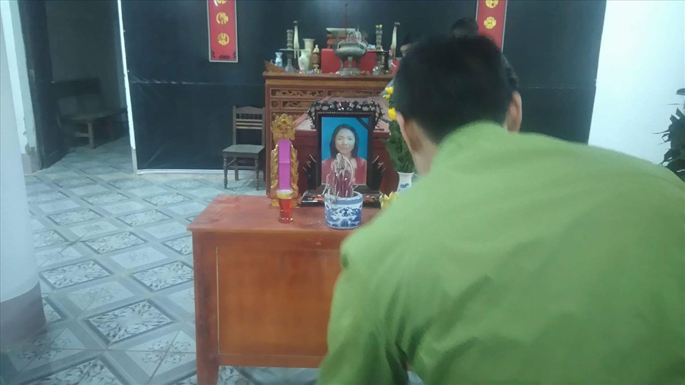 Gia đình tổ chức hậu sự cho NLĐ xấu số Trần Thị Bình.