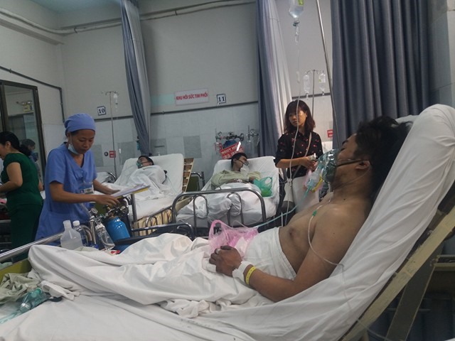 Các nạn nhân vụ cháy chung cư Carina đang được điều trị tích cực tại BV Nguyễn Tri Phương