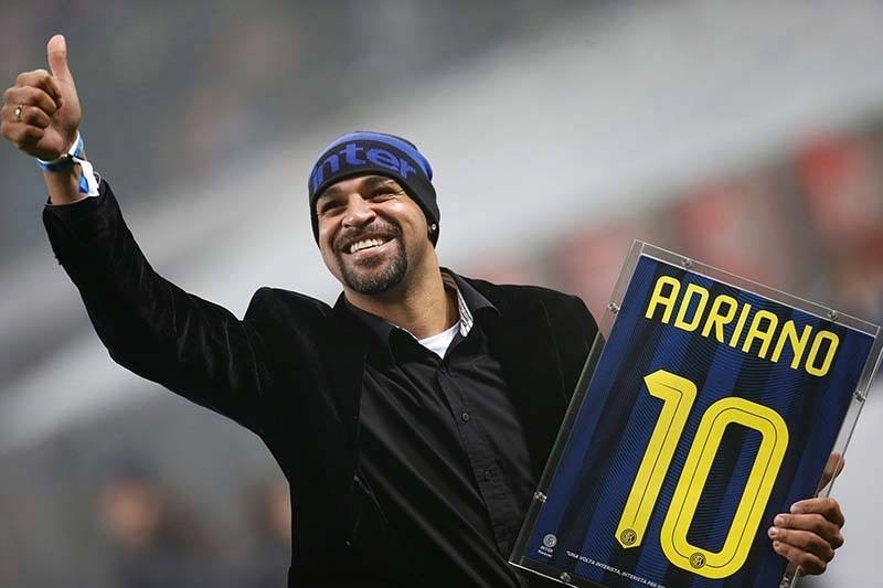 Adriano trong lễ vinh danh tuần trước tại Milan. Ảnh: EPA.