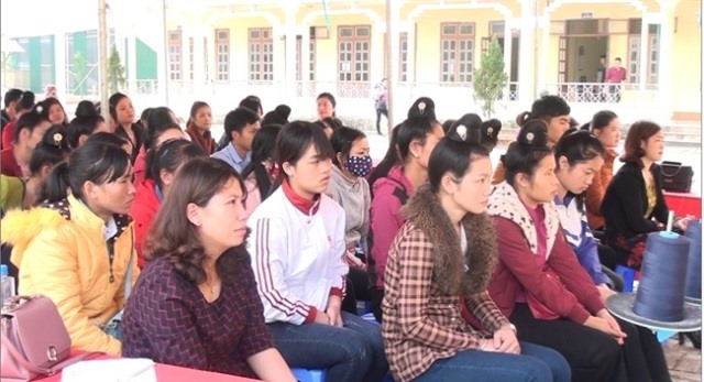 CNLĐ Cty CP Dệt May Sơn La tại buổi gặp mặt đầu Xuân Mậu Tuất 2018 tại Cty. Ảnh: LĐLĐ tỉnh Sơn La