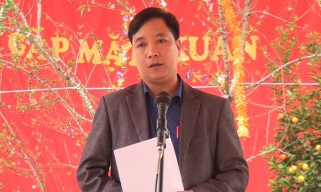 Đồng chí Nguyễn Văn Hưởng - Chủ tịch LĐLĐ huyện Quỳnh Nhai phát biểu tại buổi gặp mặt. Ảnh: LĐLĐ tỉnh Sơn La