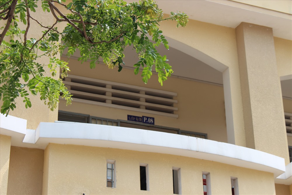 Phòng học số 8, lớp 4/3, nơi cô giáo Bùi Thị Cẩm Nhung làm chủ nhiệm.