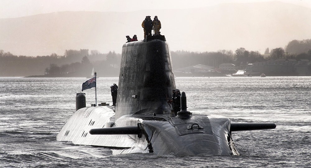 Tàu ngầm HMS Astute của hải quân Anh được trang bị 38 ngư lôi và tên lửa. Ảnh: CNN