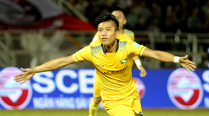 Phan Văn Đức, cái tên U23 Việt Nam chơi hiệu quả nhất V.League 2018 đủ khả năng để thay thế Công Phượng trên hàng công ĐT Việt Nam?