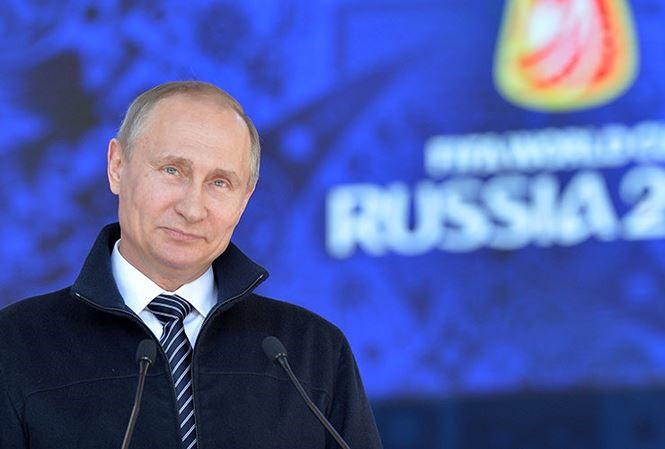 Tổng thống Putin rất háo hức với sự kiện World Cup 2018. Ảnh: RT.