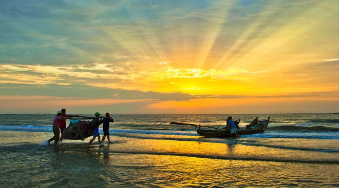 Bình minh tuyệt đẹp trên Côn Đảo.