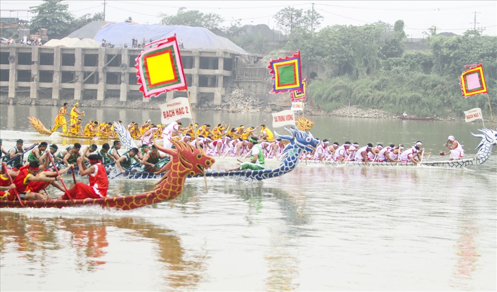 Sôi động Lễ hội đua thuyền rồng lần đầu tiên được tổ chức ở hồ Tây  YouTube