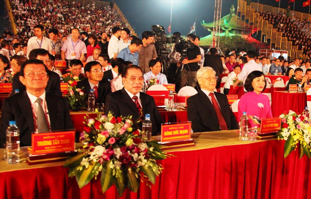 Tổng Bí thư Nguyễn Phú Trọng và các đại biểu dự tham dự lễ kỷ niệm. Ảnh: NT