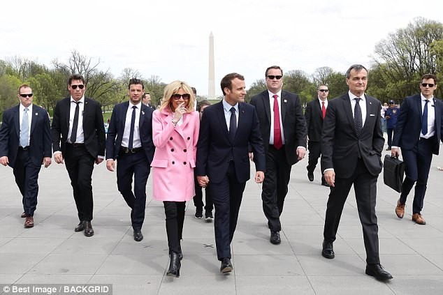 ngày 23/4 vừa qua, Tổng thống Pháp Emmanuel Macron cùng phu nhân bắt đầu chuyến thăm Mỹ.