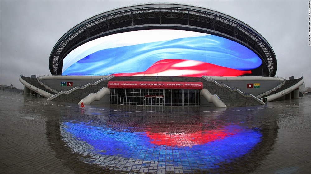 Sân Kazan được hoàn thành vào tháng 7 năm 2013 và sẽ là sân nhà của câu lạc bộ Rubin Kazan. Đây là sân vận động có màn chắn bên ngoài lớn nhất châu Âu