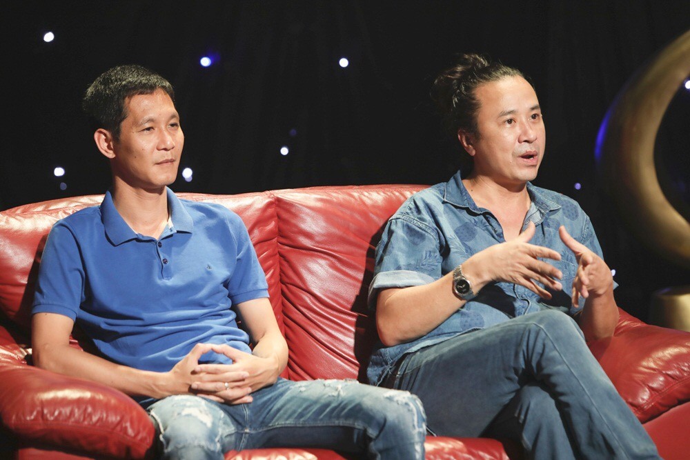 Nhạc sĩ Hoài Sa cùng HLV Lê Minh Sơn hỗ trợ 6 cá tính âm nhạc trong vòng Trại sáng tác.