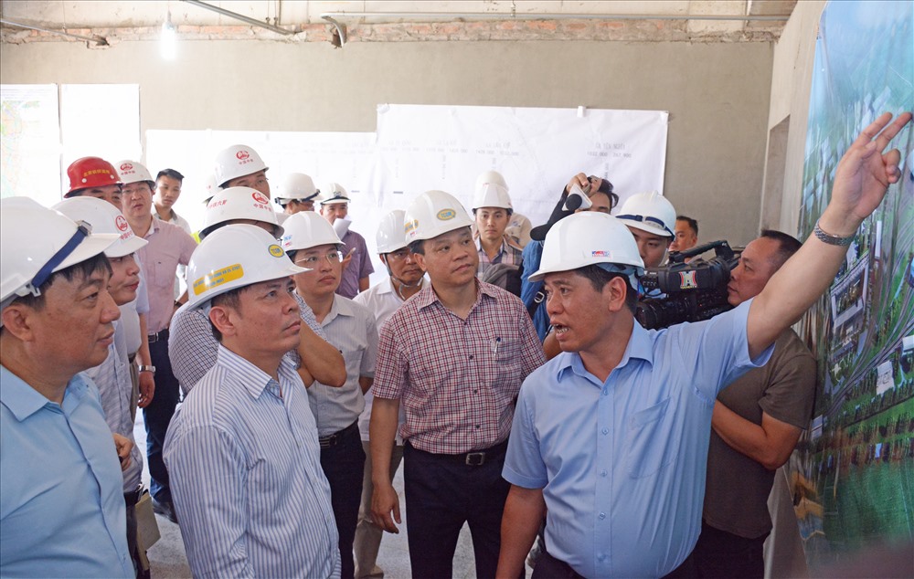 Trong buổi thị sát, bộ trưởng GTVT Nguyễn Văn Thể yêu cầu các đơn vị sớm hoàn thành tuyến đường sắt Cát Linh – Hà Đông