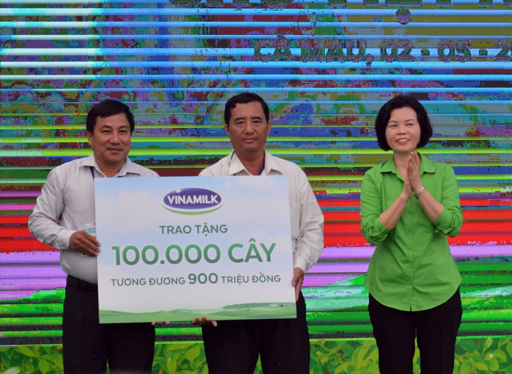Phát động lễ trồng 100.000 cây tại Cà Mau