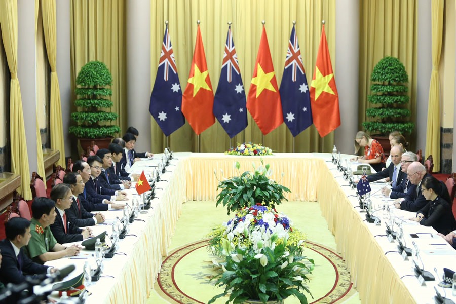 Chủ tịch Nước Trần Đại Quang và Toàn quyền Australia Peter Cosgrove hội đàm. Ảnh: VGP