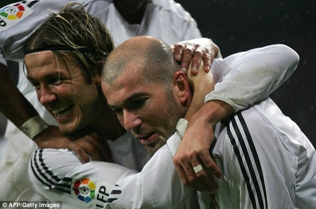 Zidane và Becks trong màu áo Real Madrid. Ảnh: Getty.