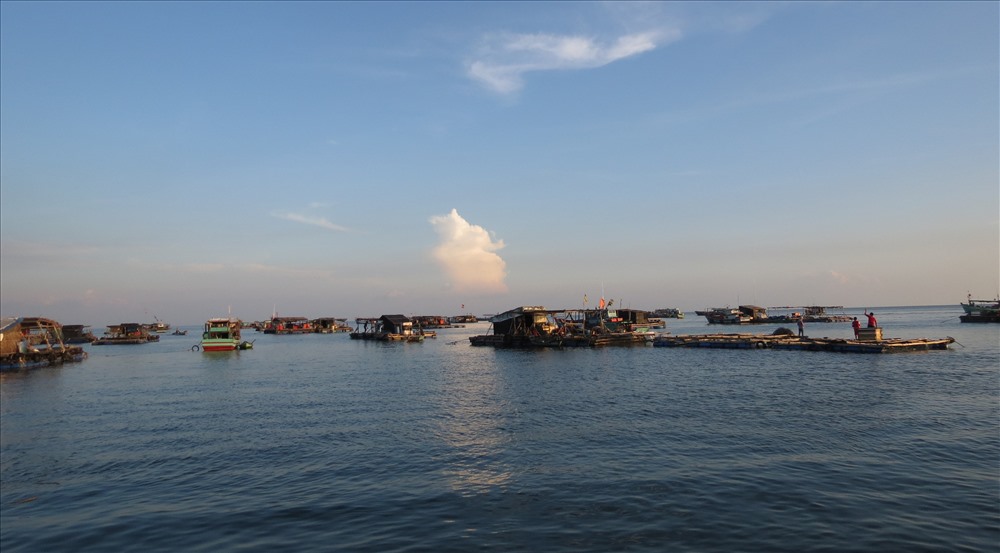 Hoàng hôn bắt đầu xuống