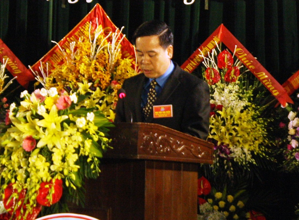 Đồng chí Dương Đức Khanh, Ủy viên BCH Tổng LĐLĐVN - Chủ tịch LĐLĐ tỉnh Ninh Bình phát biểu khai mạc Đại hội. Ảnh: NT