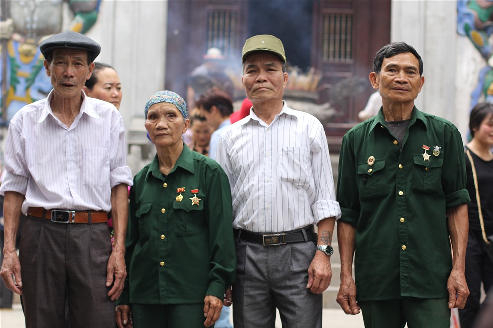 Những cựu chiến binh miền Nam lần đầu về dâng lễ Đền Hùng.