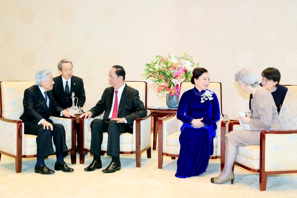 Chủ tịch Nước Trần Đại Quang và Phu nhân hội kiến Nhà vua Akihito và Hoàng hậu. Ảnh: TTXVN.