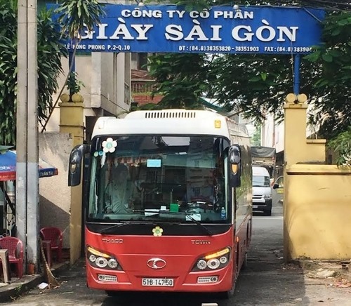 Cổng ra vào trụ sở Giày Sài Gòn trên đường Lê Hồng Phong (quận 10, TP HCM). Ảnh: Báo Giao thông.