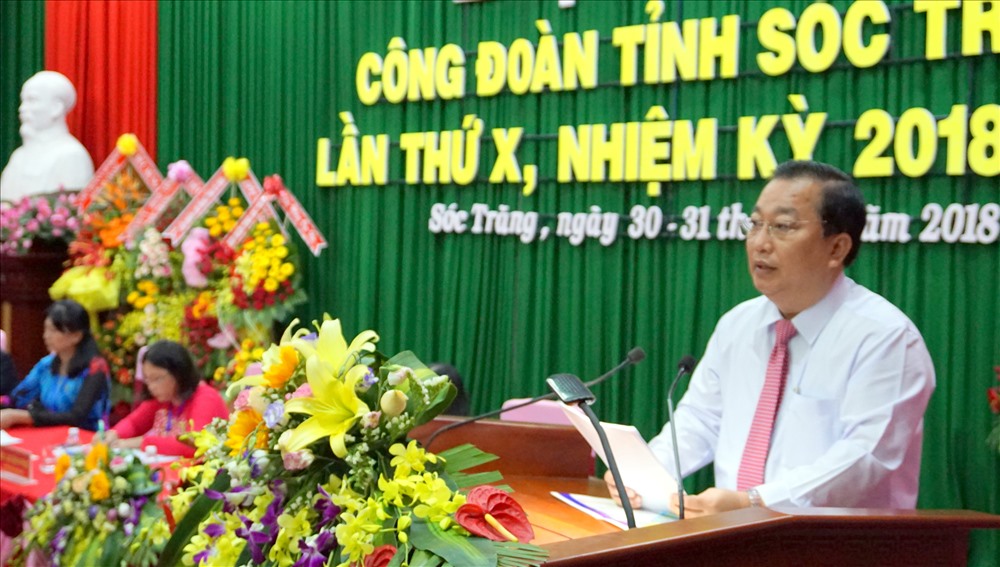 Chủ tich UBND tỉnh Sóc Trăng Trần Văn Chuyện phát biểu tại Đại hội sáng 31.5 (ảnh Nhật Hồ)