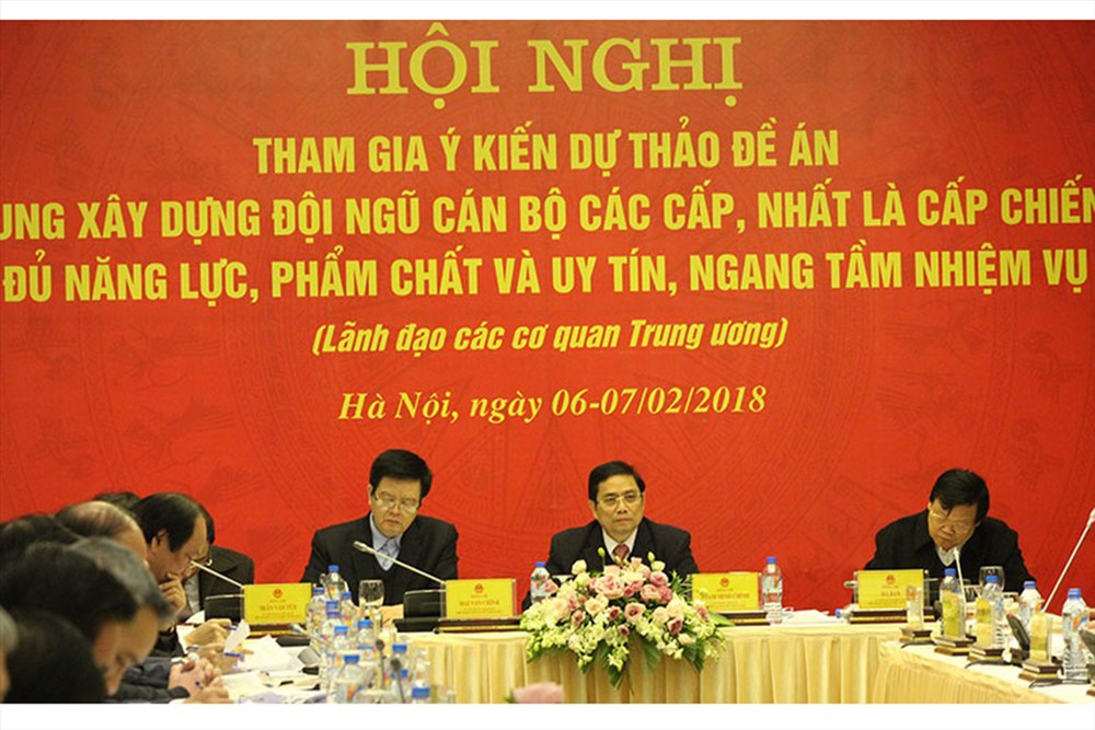 Đồng chí Phạm Minh Chính - Ủy viên Bộ Chính trị, Bí thư Trung ương Đảng, Trưởng ban Tổ chức Trung ương - chủ trì một hội nghị về công tác cán bộ. Ảnh: TTXVN