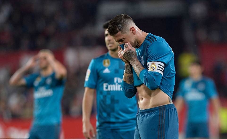 Trung vệ Ramos không thề hài lòng với trận thua này của Real Madrid. Ảnh: Getty Images.