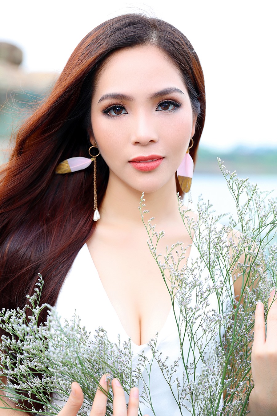 Hoa hậu Áo dài Dương Kim Ánh lấn sân ca hát đã 2 năm nay