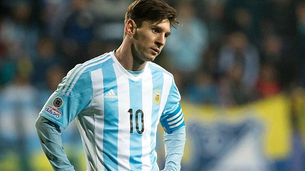 Messi chưa từng lên đỉnh cùng ĐTQG. Ảnh: Eurosport.